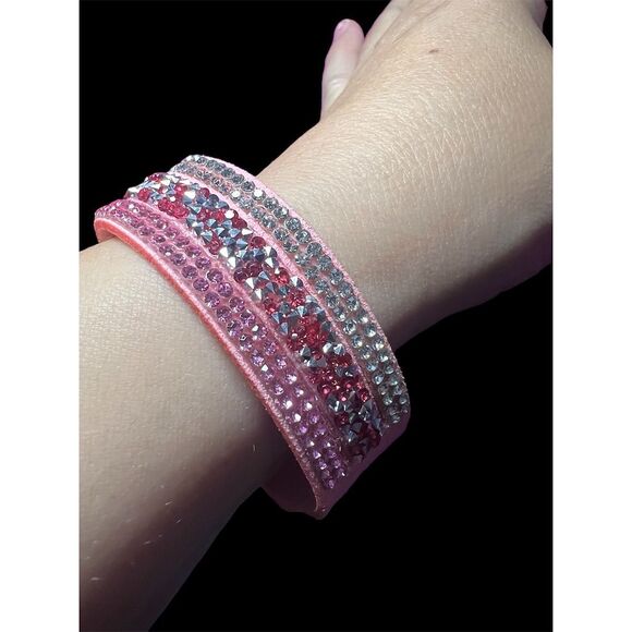 Pink Rhinestone Wrap Bracelet Snap Closure - Picture 10 of 13